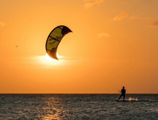 kite surfing